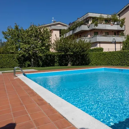 Apartman Erny 9 By Al Sirmione