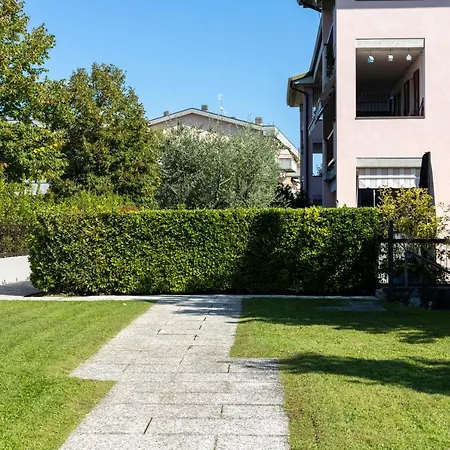 Erny 9 By Al Apartman Sirmione