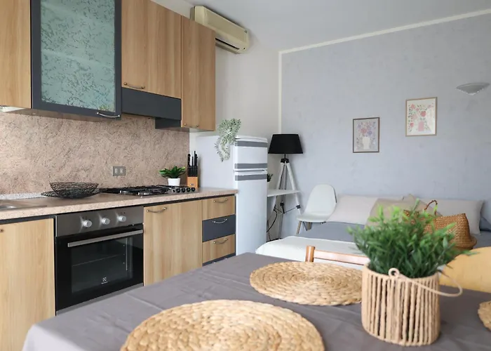 Erny 9 By Al Appartamento Sirmione